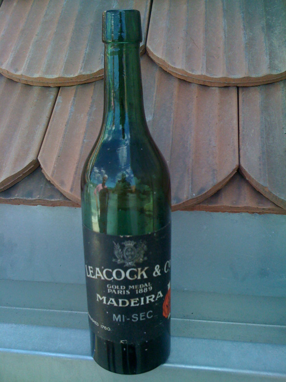 Madeira mi-sec 1889 Leacock & Co bouteille