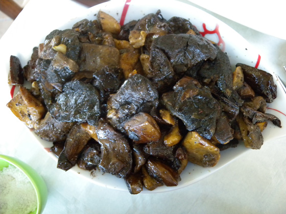 un plateau de cèpes maison