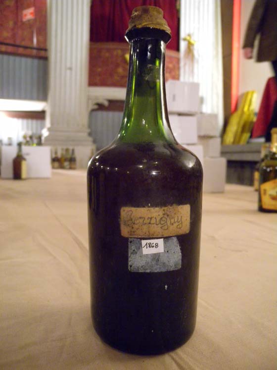 vin jaune 1868 du domaine Guyon à Perrigny